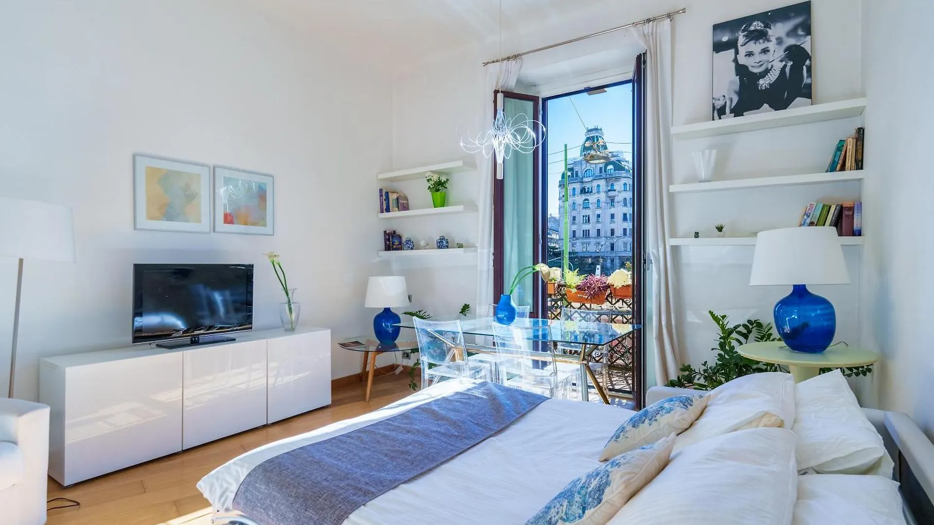 City Life - Duomo Apartament With Terrace Milan 0*,  Italy
